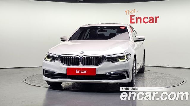 BMW 5-Series 2018 — photo 3
