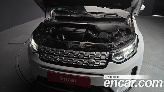 Land Rover Discovery Sport 2021 — photo 6