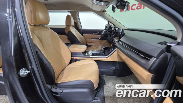 Kia Canival 2021 — photo 13