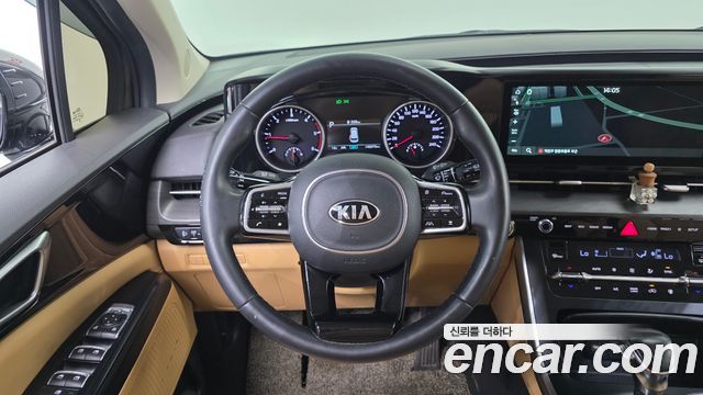 Kia Canival 2021 — photo 20