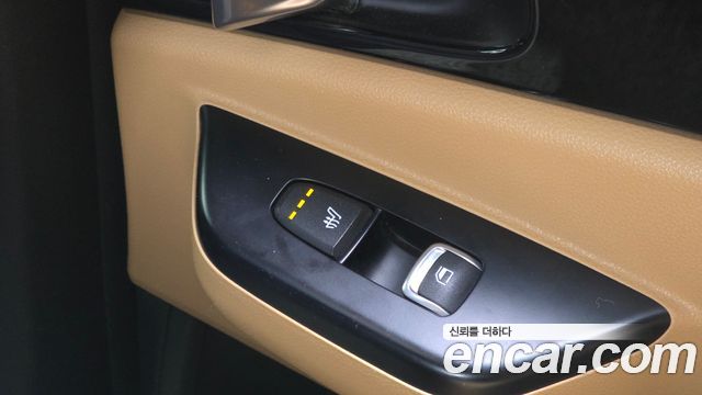 Kia Canival 2021 — photo 24