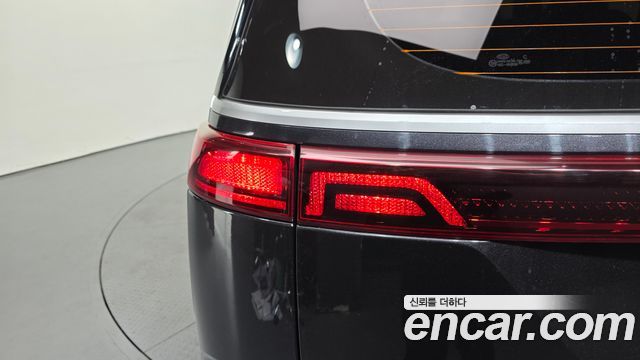 Kia Canival 2021 — photo 9