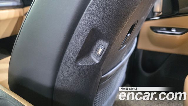 Kia Canival 2021 — photo 30