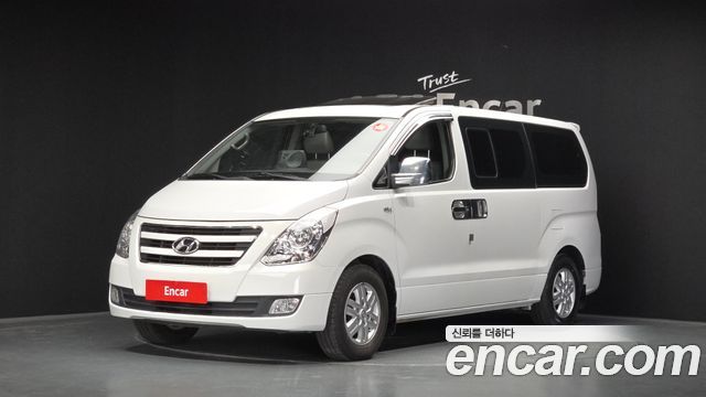 Hyundai Starex 2017 — photo 2