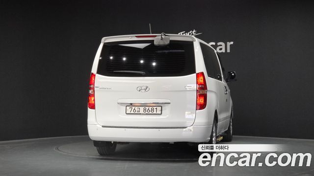 Hyundai Starex 2017 — photo 4