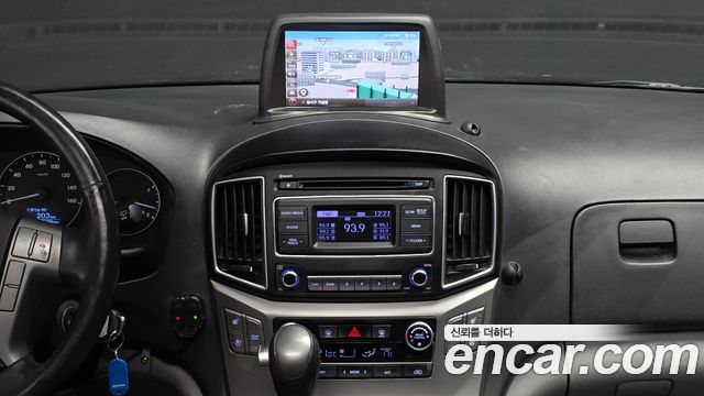 Hyundai Starex 2017 — photo 20