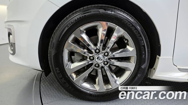 Kia Canival 2018 — photo 5