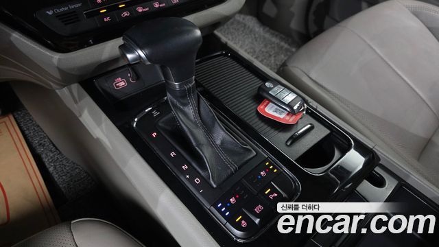 Kia Canival 2018 — photo 9