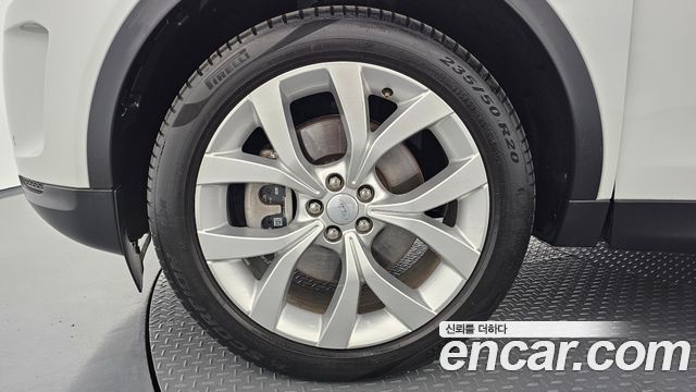 Land Rover Discovery Sport 2022 — photo 5