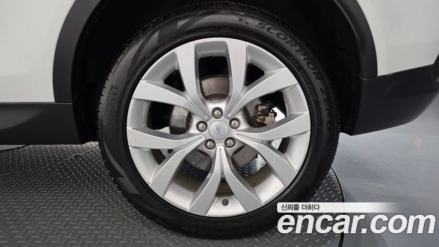 Land Rover Discovery Sport 2022 — photo 7