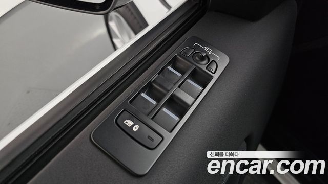 Land Rover Discovery Sport 2022 — photo 30
