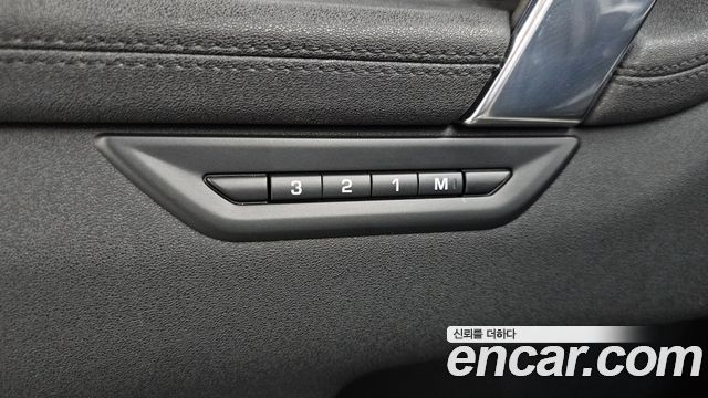 Land Rover Discovery Sport 2022 — photo 32