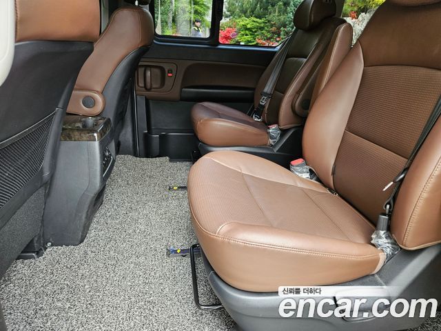 Hyundai Starex 2020 — photo 9