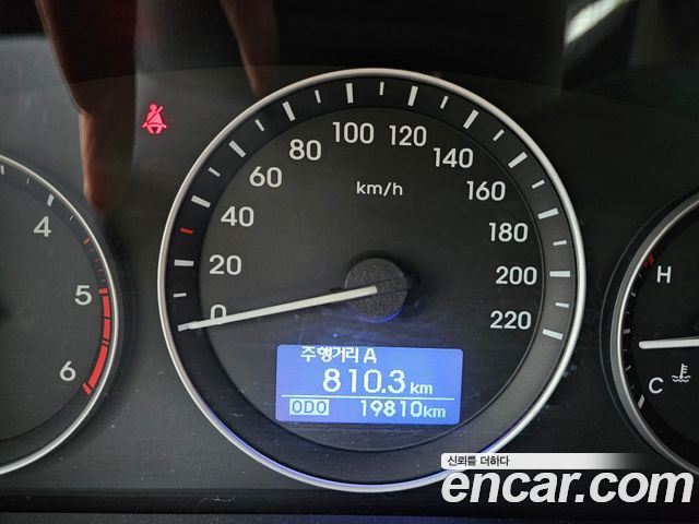 Hyundai Starex 2020 — photo 12
