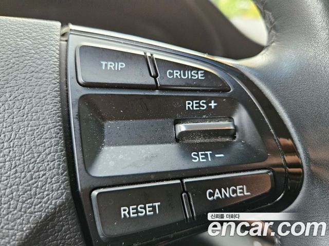 Hyundai Starex 2020 — photo 18