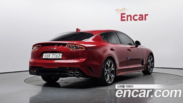 Kia Stinger 2018 — photo 2