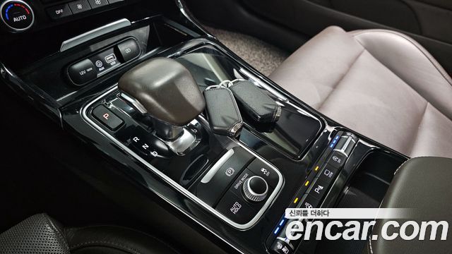 Kia Stinger 2018 — photo 9