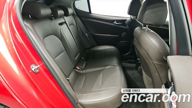 Kia Stinger 2018 — photo 11