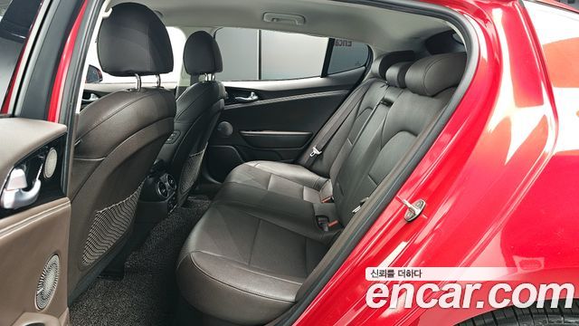 Kia Stinger 2018 — photo 12