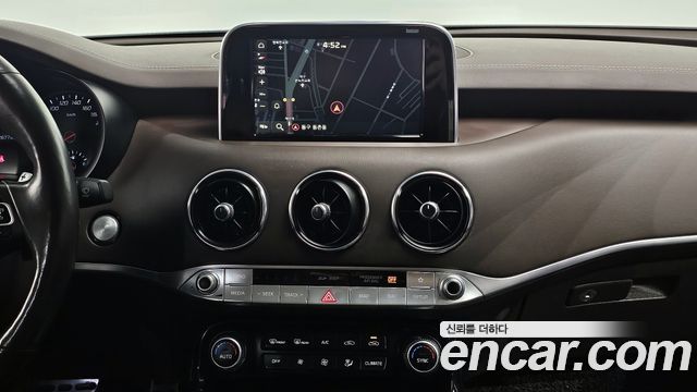 Kia Stinger 2018 — photo 15