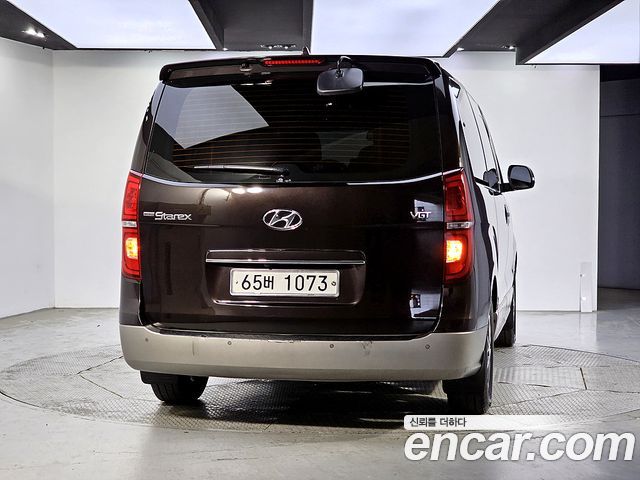 Hyundai Starex 2018 — photo 3