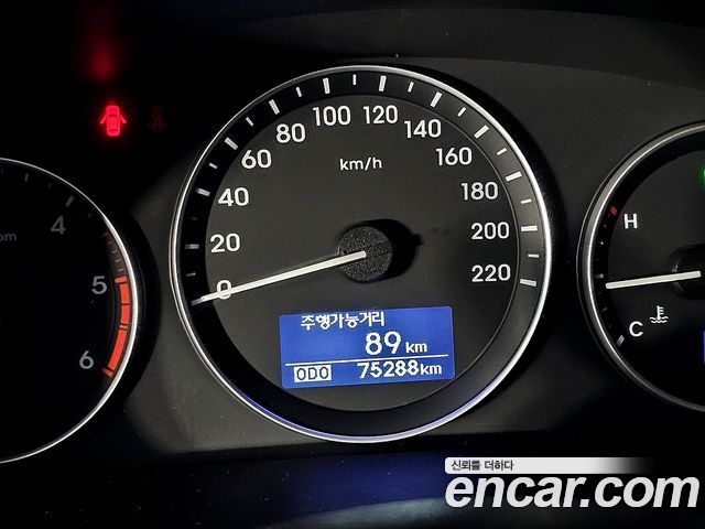 Hyundai Starex 2018 — photo 7