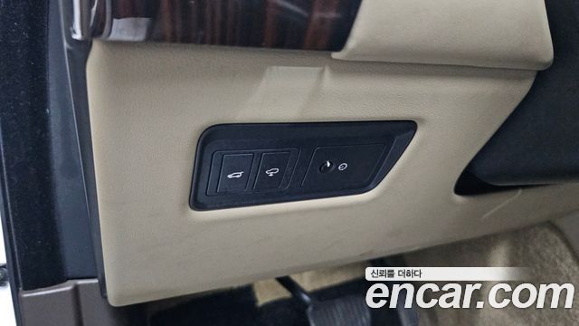 Land Rover Range Rover 2016 — photo 28