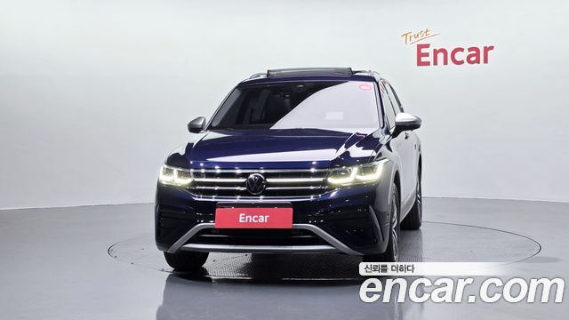 Volkswagen Tiguan 2023 — photo 3