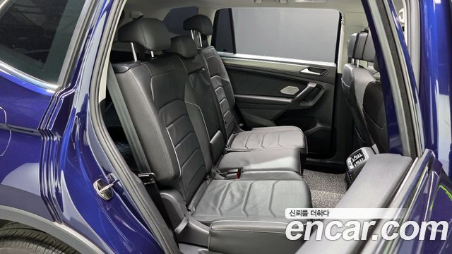 Volkswagen Tiguan 2023 — photo 17