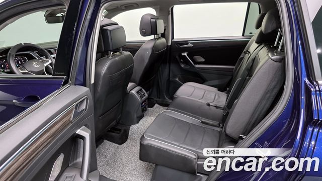 Volkswagen Tiguan 2023 — photo 18