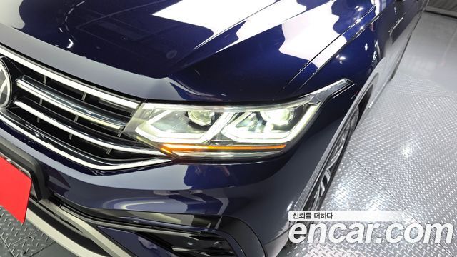 Volkswagen Tiguan 2023 — photo 8