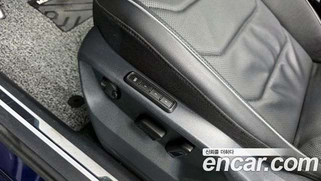 Volkswagen Tiguan 2023 — photo 29