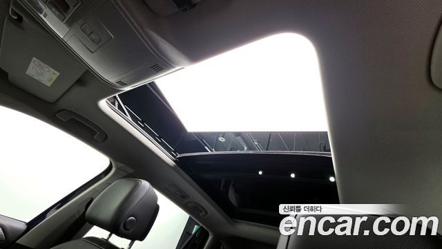 Volkswagen Tiguan 2023 — photo 31
