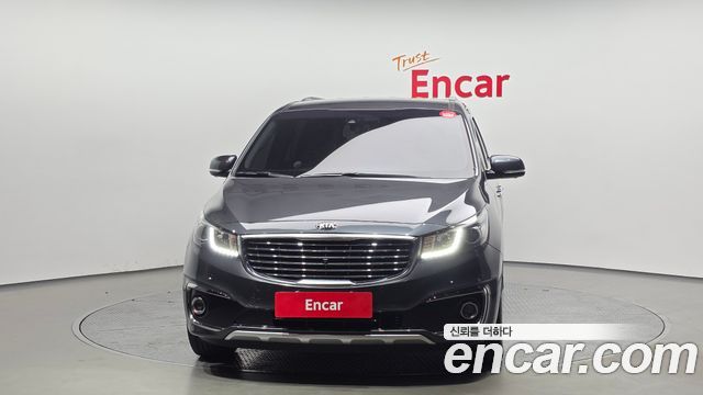 Kia Canival 2018 — photo 3