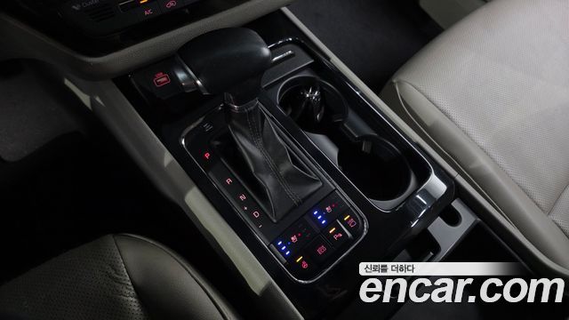 Kia Canival 2018 — photo 9