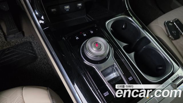 Kia Canival 2021 — photo 12