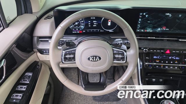 Kia Canival 2021 — photo 19