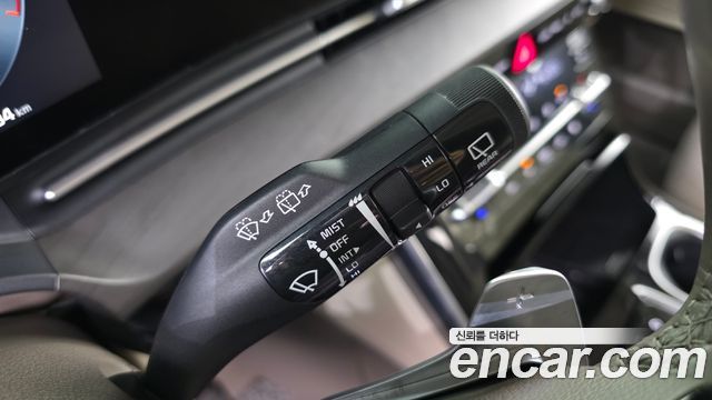 Kia Canival 2021 — photo 35