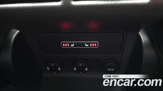 Jaguar F-PACE 2018 — photo 25