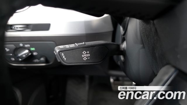 Audi Q7 2019 — photo 12