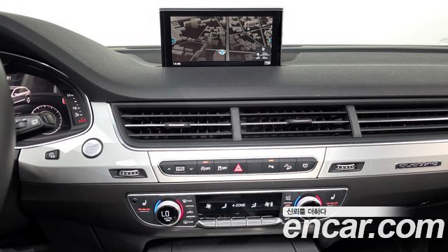 Audi Q7 2019 — photo 13