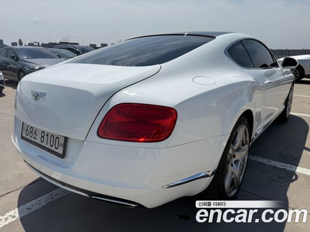 Bentley Continental 2012 — photo 2