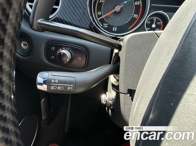 Bentley Continental 2012 — photo 18