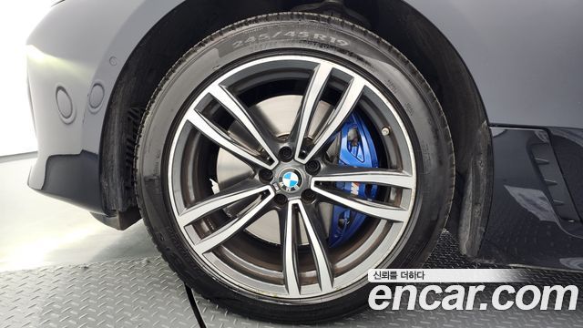 BMW Gran Turismo 2023 — photo 5