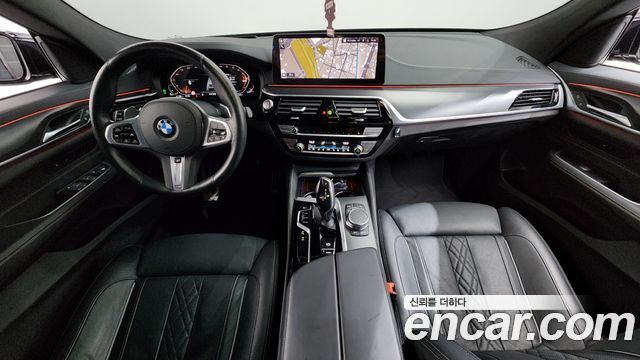 BMW Gran Turismo 2023 — photo 10