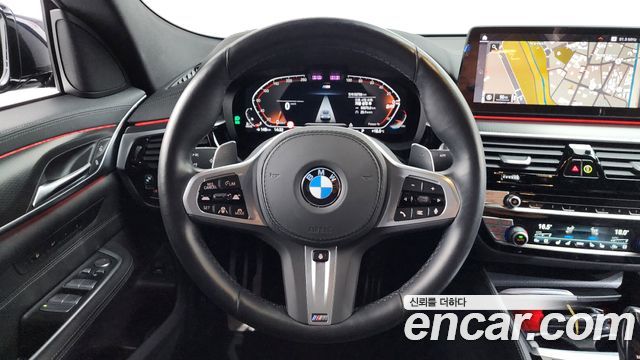 BMW Gran Turismo 2023 — photo 18