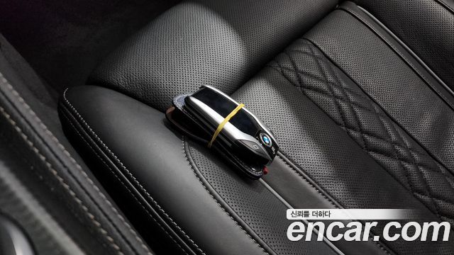 BMW Gran Turismo 2023 — photo 21