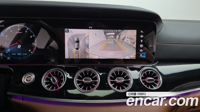 Mercedes-Benz AMG GT 2021 — photo 22