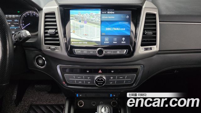 KG Mobility Rexton 2019 — photo 28