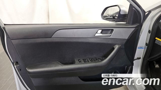 Hyundai Sonata 2015 — photo 14
